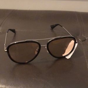 Gucci sunglasses unisex